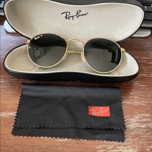 Ray-Ban RB3447 Round Metal gold colored Sunglasses with Black hard logo case